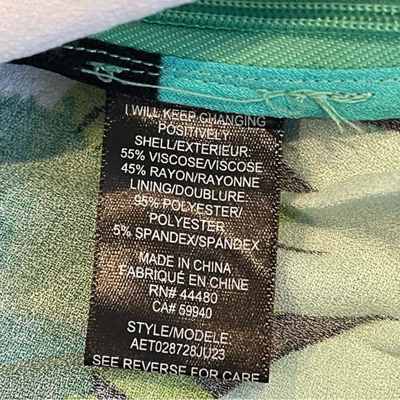 AFRM 70s Psychedelic Floral Print Crepe High
Waist Side Slit Maxi Skirt Set S/P - Picture 8 of 12